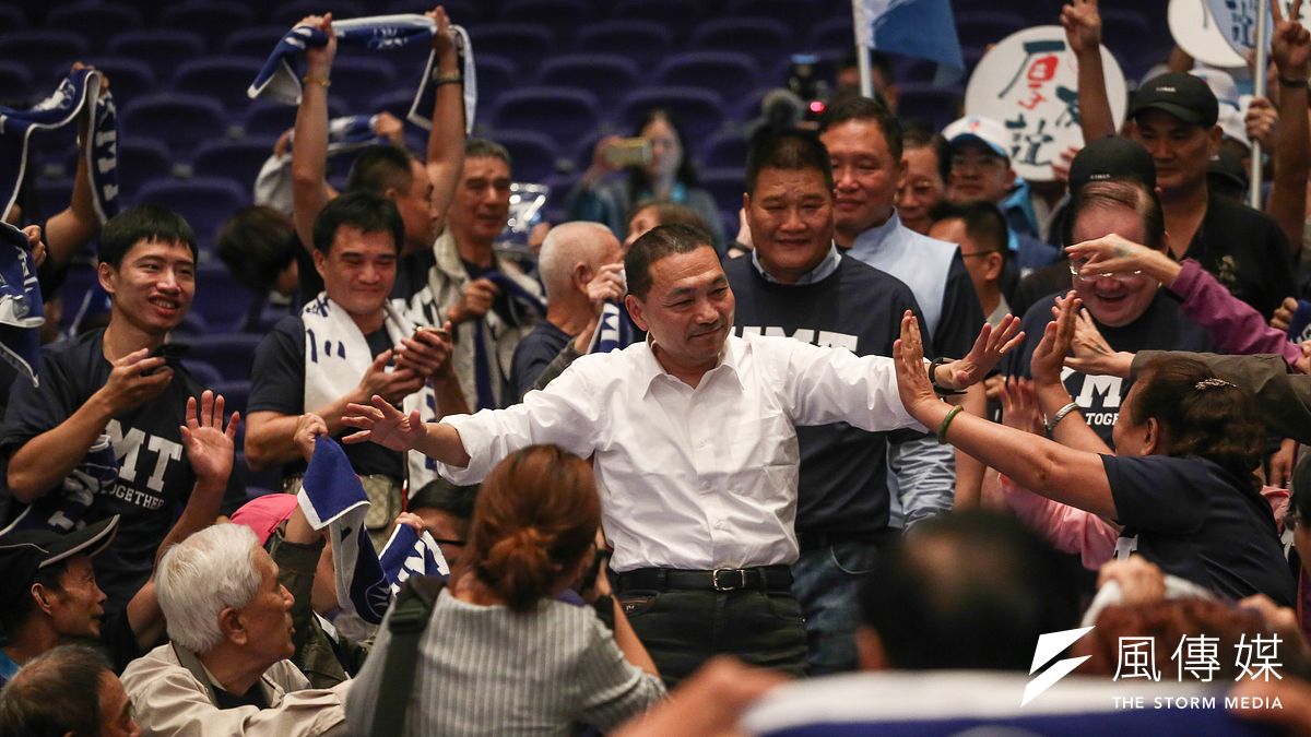 20181111-新北市長參選人侯友宜出席新北市黨部黨慶。(陳品佑攝) 20181111-新北市長參選人侯友宜出席新北市黨部黨慶。(陳品佑攝)