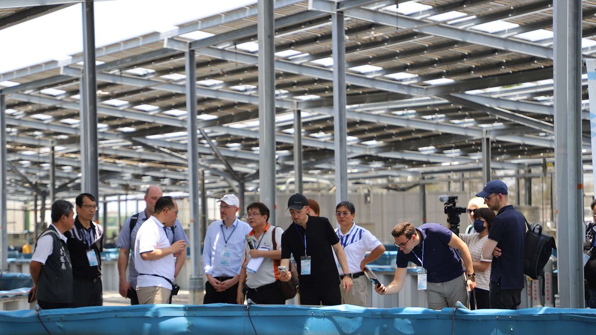 德國梅佛邦巴歆縣訪問團參訪雲林縣智慧農業發展。(圖/雲林縣政府農業處提供) 德國梅佛邦巴歆縣訪問團參訪雲林縣智慧農業發展。(圖/雲林縣政府農業處提供)