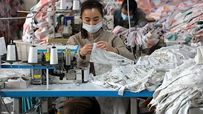 中國經濟首季成長率4.5%優於預期,但未來的隱憂仍不少。(資料照片,美聯社)