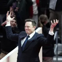 イーロン・マスク氏率いるテスラは、「Project Crystal Sun」と名付けた大規模な太陽電池製造工場の建設計画を進めている。(資料写真/AP通信) イーロン・マスク氏率いるテスラは、「Project Crystal Sun」と名付けた大規模な太陽電池製造工場の建設計画を進めている。(資料写真/AP通信)
