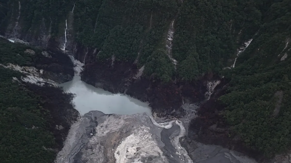 宜蘭縣近海發生規模7.0地震,行政院指出,花蓮馬太鞍溪堰塞湖暫無變化。(資料照,取自林業及自然保育署花蓮分署網站)