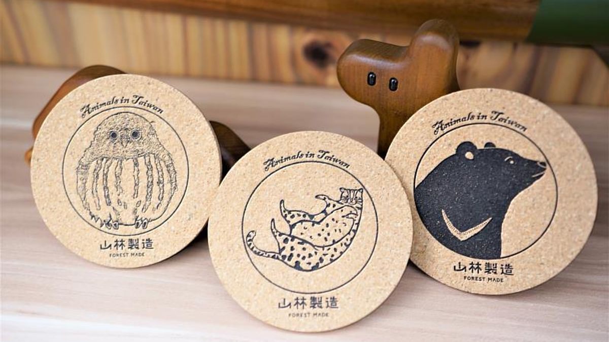 只要在「森林好好玩」網站購買電子門票進入國家森林遊樂區即送限定款臺灣動物杯墊。(圖/林務局提供) 只要在「森林好好玩」網站購買電子門票進入國家森林遊樂區即送限定款臺灣動物杯墊。(圖/林務局提供)