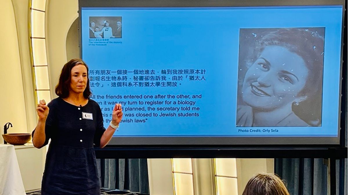 以色列記憶傳承大使Orly Sela訴說祖母在集中營的悲慘遭遇。(謝錦芳攝) 以色列記憶傳承大使Orly Sela訴說祖母在集中營的悲慘遭遇。(謝錦芳攝)