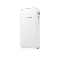 株式会社Jackery Japanは、日本の住環境に合わせ、冷蔵庫のすき間などに常設可能な厚さ67mmの世界最薄クラスのポータブル電源「Jackery SlimPower H1」と、移動中に発電できるソーラーリュック「Jackery Solar Backpack」を7月15日より発売する。(写真/Jackery Japan PR事務局提供) 株式会社Jackery Japanは、日本の住環境に合わせ、冷蔵庫のすき間などに常設可能な厚さ67mmの世界最薄クラスのポータブル電源「Jackery SlimPower H1」と、移動中に発電できるソーラーリュック「Jackery Solar Backpack」を7月15日より発売する。(写真/Jackery Japan PR事務局提供)