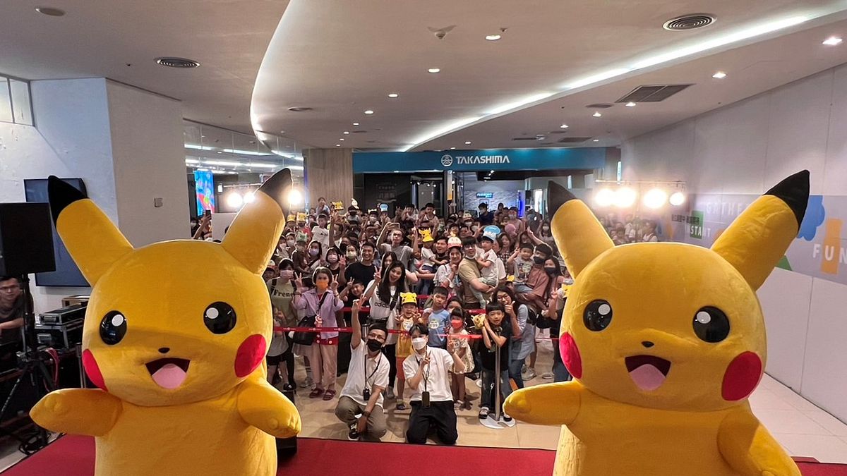 遠雄廣場舉辦寶可夢見面會,皮卡丘與粉絲們相見歡。(圖/遠雄廣場提供) 遠雄廣場舉辦寶可夢見面會,皮卡丘與粉絲們相見歡。(圖/遠雄廣場提供)