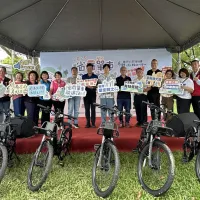 中興新村年度單車主題活動「2026省府單車騎遇記」22日下午在中興新村植物園登場。(圖/王秀禾攝) 中興新村年度單車主題活動「2026省府單車騎遇記」22日下午在中興新村植物園登場。(圖/王秀禾攝)