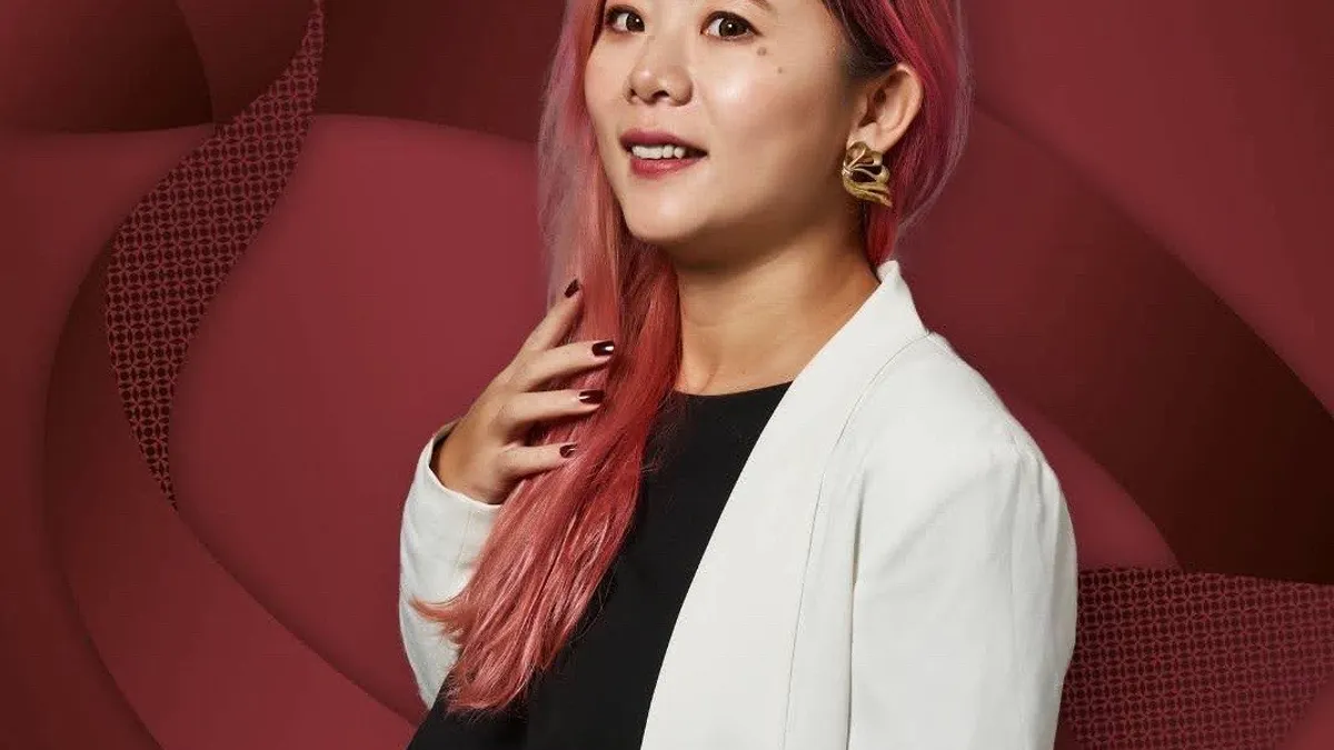 不論是設計、教學江瑜倩總監總是抱著滿滿的熱誠,在設計上保持文化創新的思維表現方式。(圖/江瑜倩提供) 不論是設計、教學江瑜倩總監總是抱著滿滿的熱誠,在設計上保持文化創新的思維表現方式。(圖/江瑜倩提供)