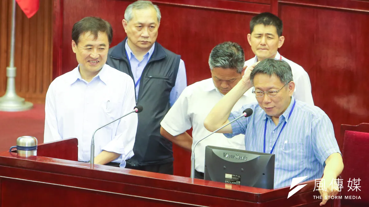 台北市長柯文哲在議會備詢。(資料照/陳明仁攝)