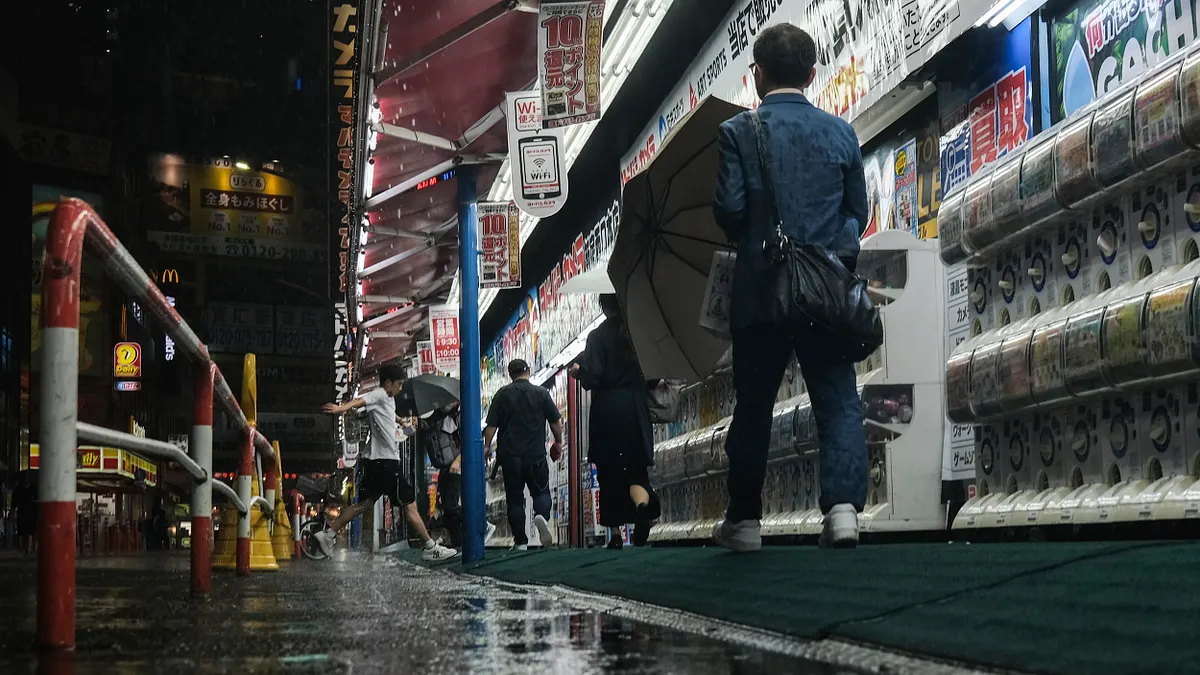 中国と日本の対立が激化する中、中国は日本への渡航自粛を呼びかけている。(資料写真/AP通信) 中国と日本の対立が激化する中、中国は日本への渡航自粛を呼びかけている。(資料写真/AP通信)