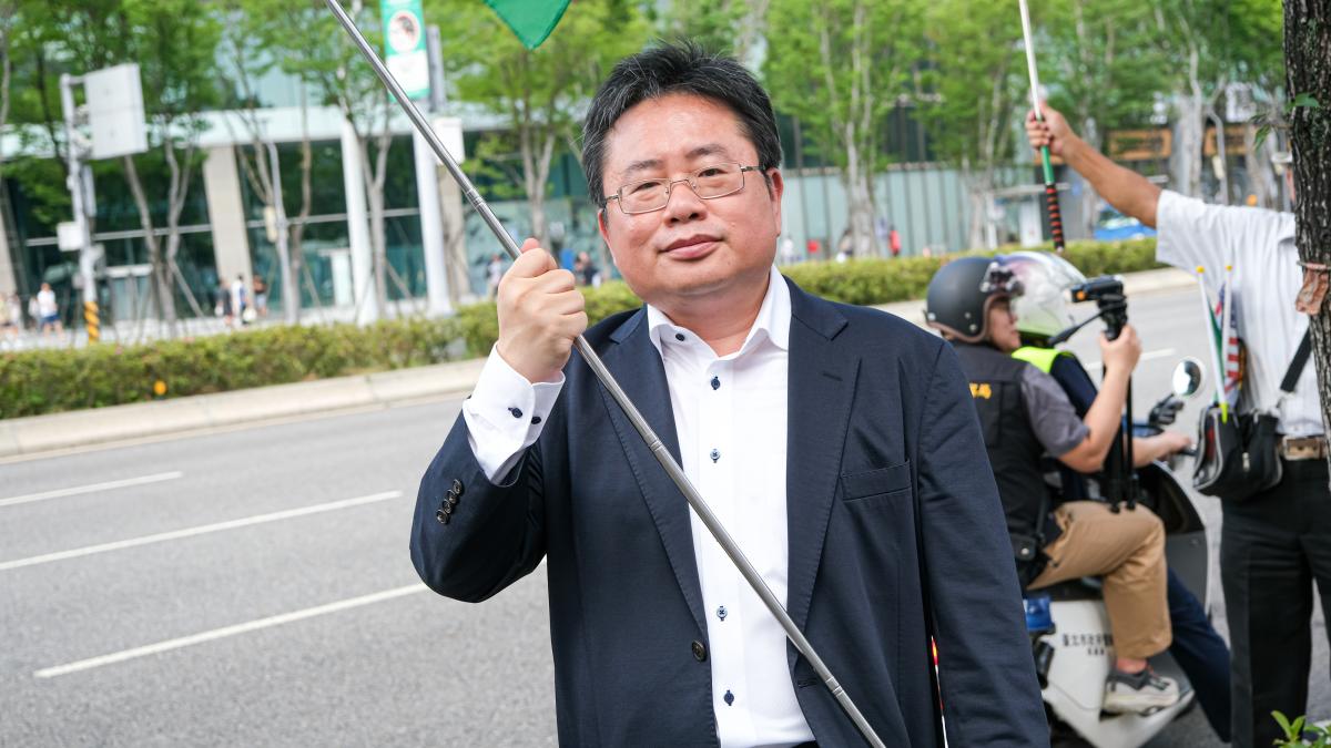 毆打矢板明夫是「義憤」舉動?國台辦出手要求保障嫌犯!陸委會痛批北京跨境鎮壓