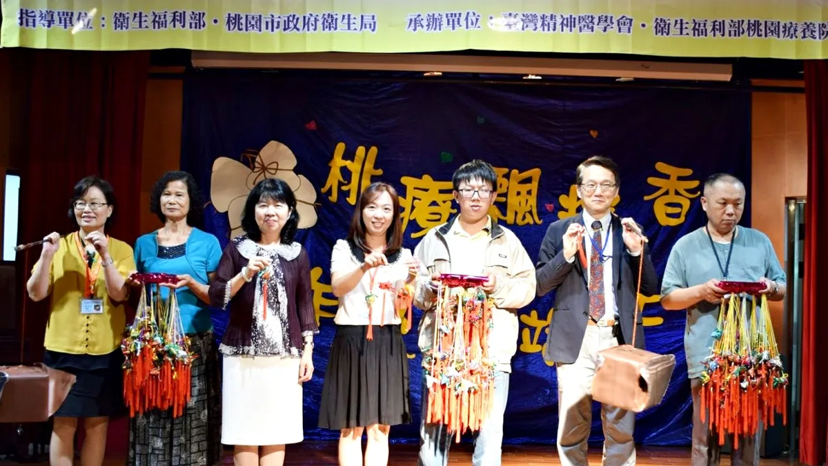 病友獻粽慶端午 桃療飄香