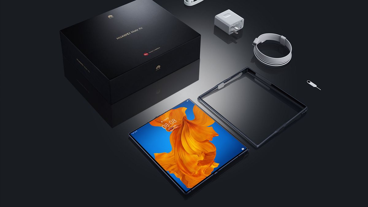 NCC的「技術政治化」,華為手機再難台灣上市,圖為華為5G摺疊手機HUAWEI Mate Xs。(圖片來源華為) NCC的「技術政治化」,華為手機再難台灣上市,圖為華為5G摺疊手機HUAWEI Mate Xs。(圖片來源華為)