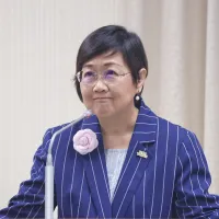 僑委會委員長徐佳青涉違反《公職人員利益衝突迴避法》,被監察院裁罰10萬元。(資料照,顏麟宇攝) 僑委會委員長徐佳青涉違反《公職人員利益衝突迴避法》,被監察院裁罰10萬元。(資料照,顏麟宇攝)