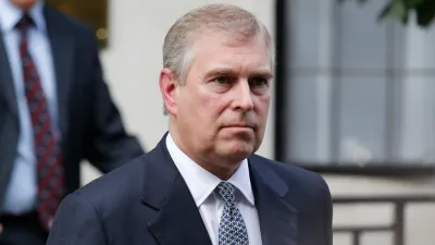 英王室成員安德魯王子宣告放棄所有頭銜與封爵。(美聯社)