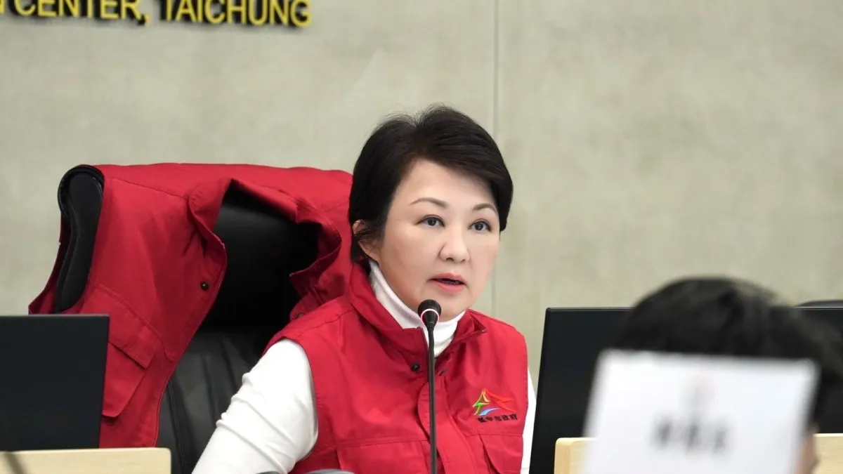 筆者認為,救災當前,民進黨還在處心積慮的抹黑,到底要有多冷血、心要有多黑,圖為台中市長盧秀燕主持災害應變中心會議。(圖/台中市政府)