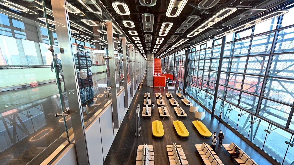 桃機第三航廈北登機廊廳亮相倒數!有哪些打卡名店?步行怎麼走最省時?啟用流程/動線時間一次看