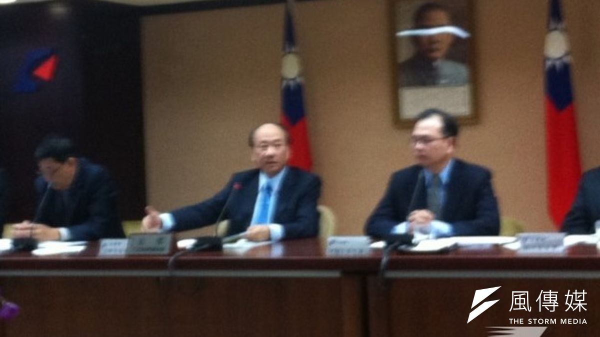 經濟部找來電信業者開記者會,強調這次開放二類電信對資安不會有影響。(何孟奎攝) 經濟部找來電信業者開記者會,強調這次開放二類電信對資安不會有影響。(何孟奎攝)