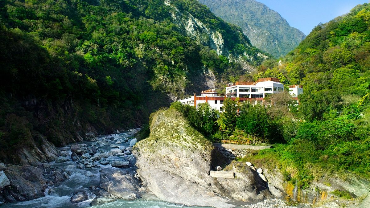 太魯閣晶英酒店才重新開放1個月,又因強颱康芮的侵台而需休整、暫停營業。(圖/翻攝自FB/Silks Place Taroko 太魯閣晶英酒店) 太魯閣晶英酒店才重新開放1個月,又因強颱康芮的侵台而需休整、暫停營業。(圖/翻攝自FB/Silks Place Taroko 太魯閣晶英酒店)