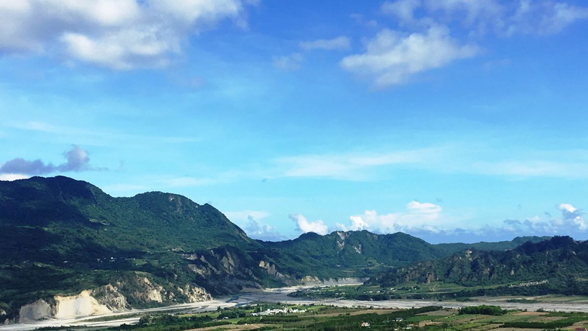 在地佳餚、部落文化、飄著咖啡香、濃醇巧克力的午茶、手作小品體驗等豐富台東鹿野山城。(圖/中華軟協提供) 在地佳餚、部落文化、飄著咖啡香、濃醇巧克力的午茶、手作小品體驗等豐富台東鹿野山城。(圖/中華軟協提供)