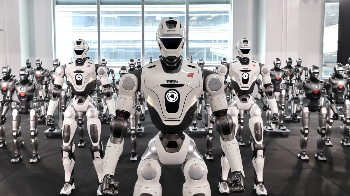 EngineAI Launches Shenzhen Intelligent Manufacturing Base as First Batch of T800 Humanoid Robots Roll Off the Production Line to Begin Mass Delivery