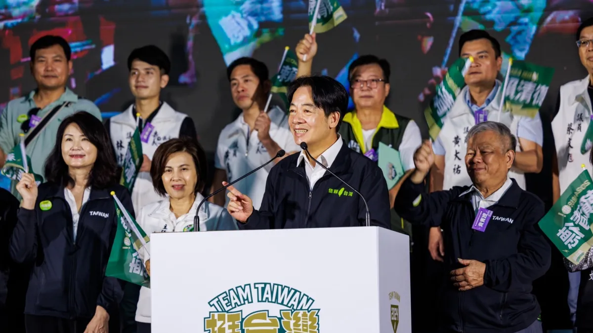 民進黨總統參選人賴清德今(10)日上午出席「嘉義市信賴台灣後援會成立大會」,他表示嘉義市是台灣的民主聖地,更是全台民意的指標。(賴清德競選辦公室提供)