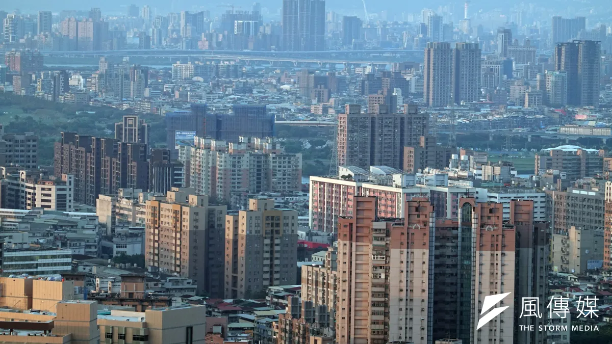 由長期趨勢觀察,自2009年統計以來,全國低度使用住宅比率呈現緩降趨勢。(柯承惠攝)