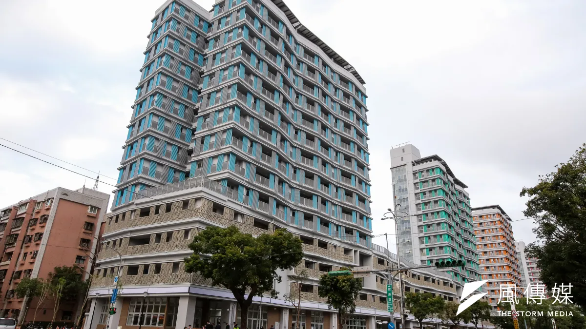 居民以歧視理由反對公宅,不能亦不該被接受。圖為台北市健康公宅外觀。(資料照片,顏麟宇攝)