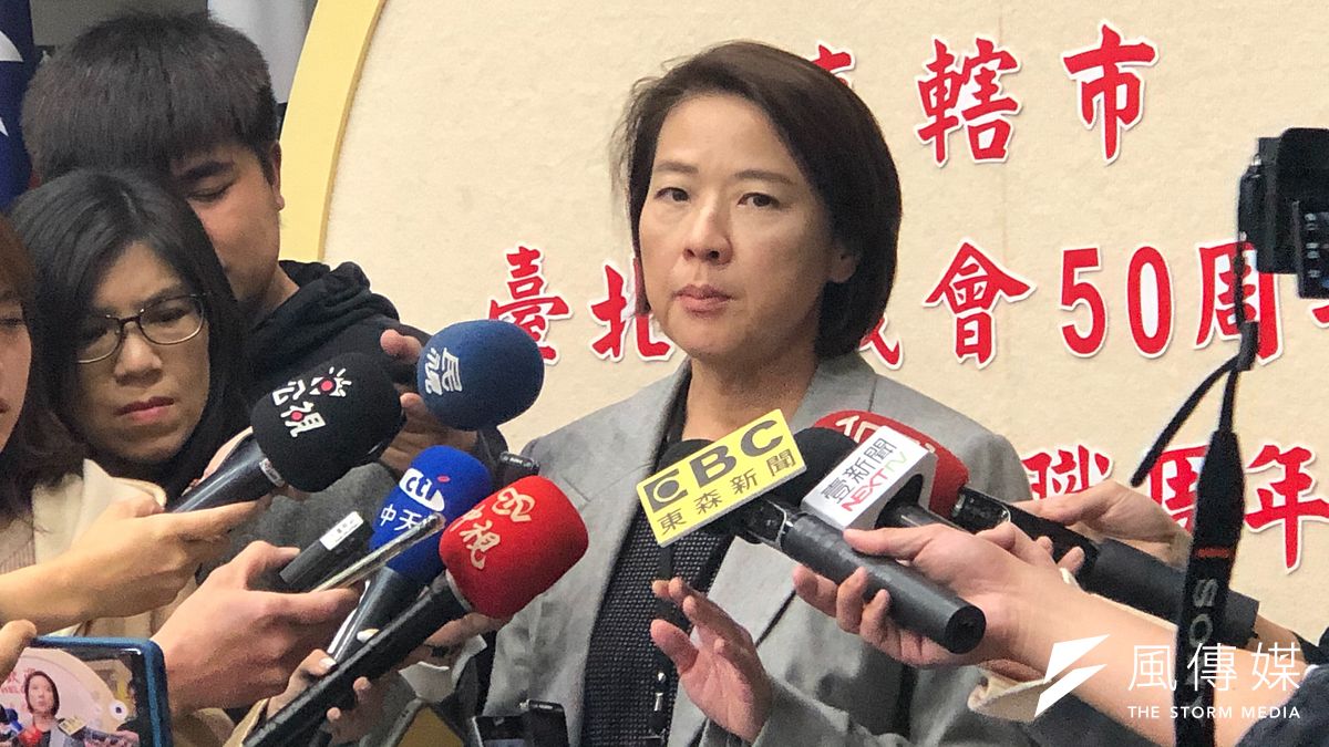 針對「卡神」楊蕙如案,台北市副市長黃珊珊(見圖)2日強調,並無政治操作,這是1個月前議會要求提出的調查報告。(方炳超攝) 針對「卡神」楊蕙如案,台北市副市長黃珊珊(見圖)2日強調,並無政治操作,這是1個月前議會要求提出的調查報告。(方炳超攝)