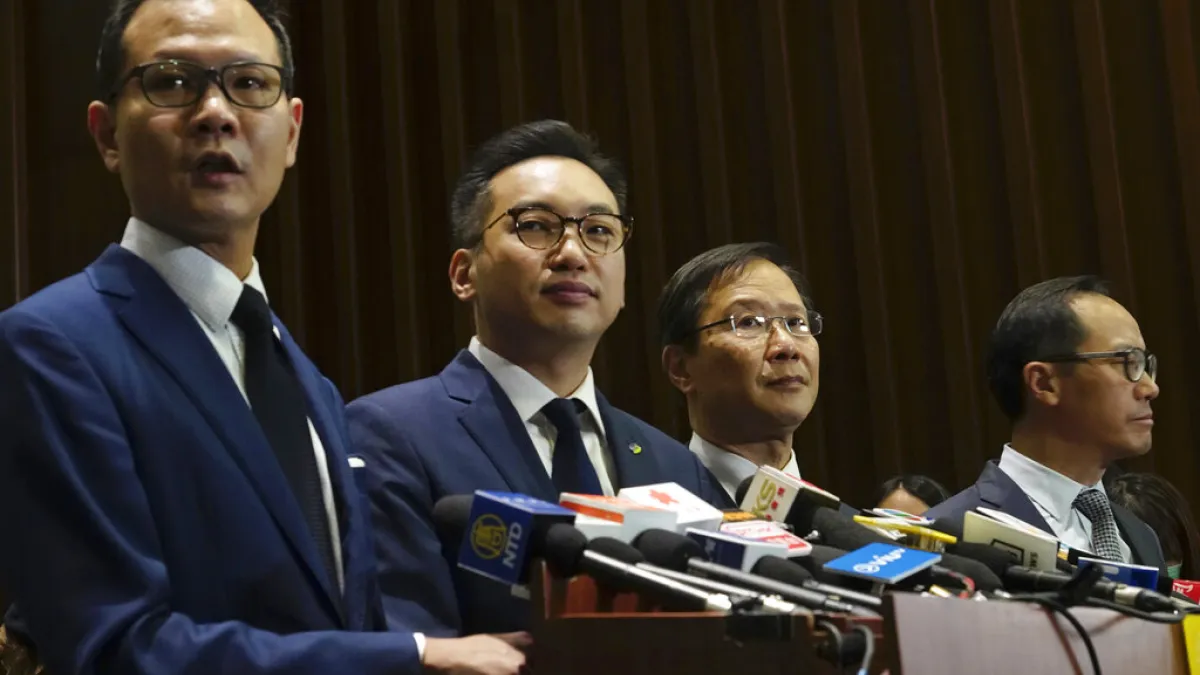 被香港政府剝奪議員資格的民主派立法會議員:郭榮鏗、楊岳橋、郭家麒、梁繼昌。(由左至右,美聯社)