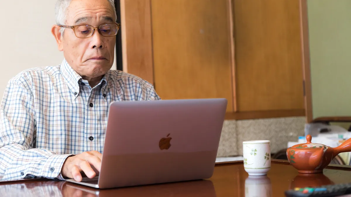 在累積的資產道路上,每個人所承受的波動與風險並不相同,找到合適的資產配置蔚為重要。(示意圖/pakutaso)