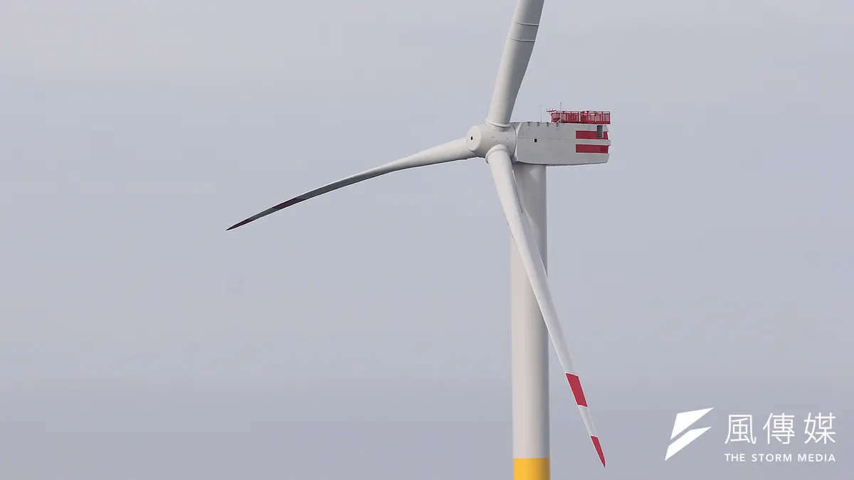 煤、天然氣、核能與再生能源4種發電方式,到底哪一種最適合台灣?圖為德國的離岸風機。(資料照,顏麟宇攝)
