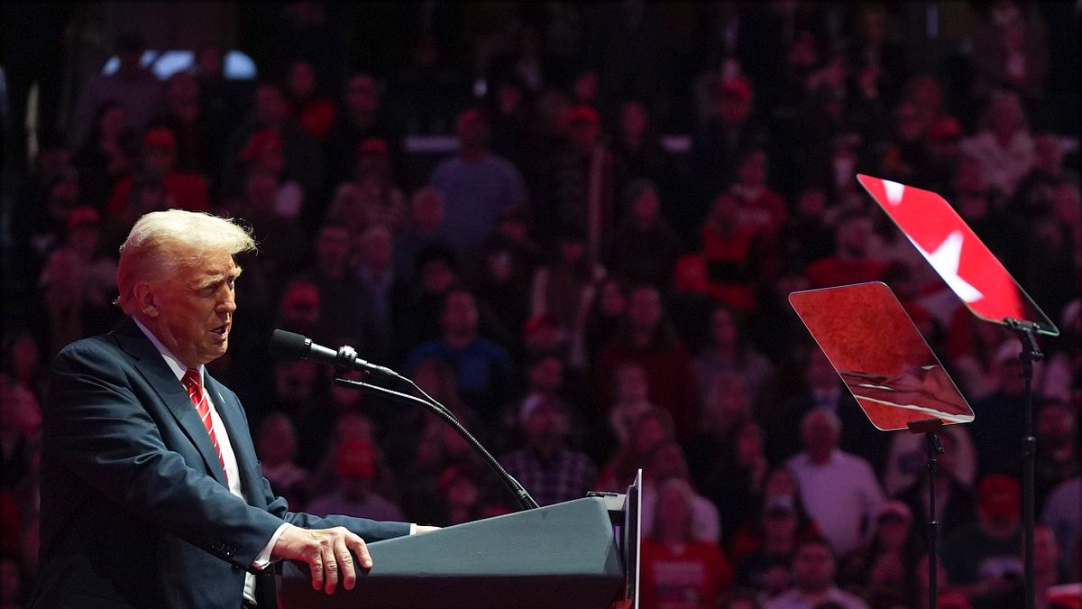 2025年1月19日,美國候任總統川普在就職典禮的前一晚參加支持者的聚會。(美聯社) 2025年1月19日,美國候任總統川普在就職典禮的前一晚參加支持者的聚會。(美聯社)