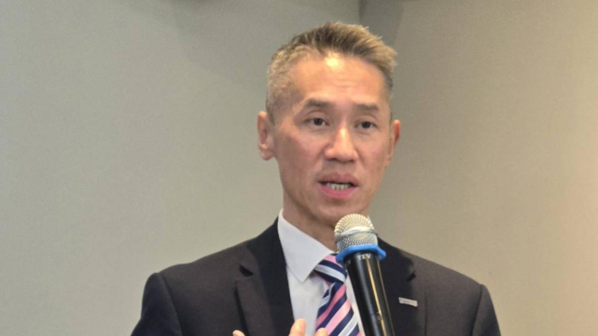 高為元續任清大校長又赴美遴選挨轟 他逆風相挺:台灣要留人不能只靠情勒