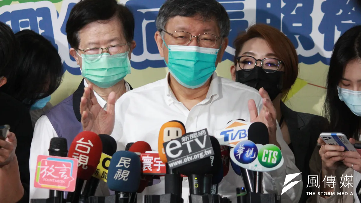 台北市長柯文哲31日出席台北市聯合醫院中興院區附設住宿長照機構開幕儀式,並接受媒體訪問。(方炳超攝)