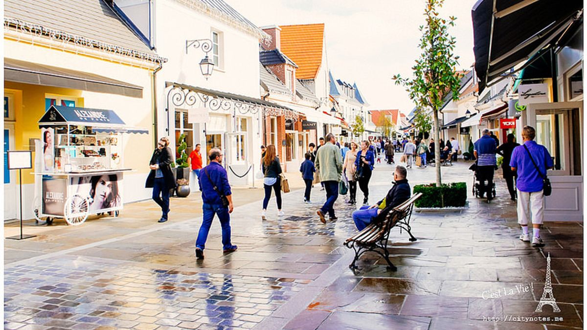 這座購物商城宛如歐洲小鎮縮影。 這座購物商城宛如歐洲小鎮縮影。