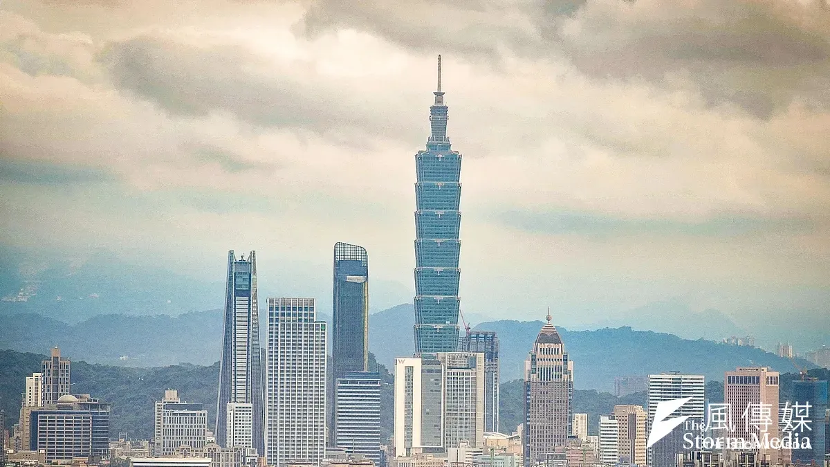 The top three most-visited attractions in Taipei in January 2026 were Taipei 101 and Xinyi Shopping District, Zhongshan Linear Park and Chifeng Street District, and Ximending Shopping District. (File photo / Hung Yu-hsun)