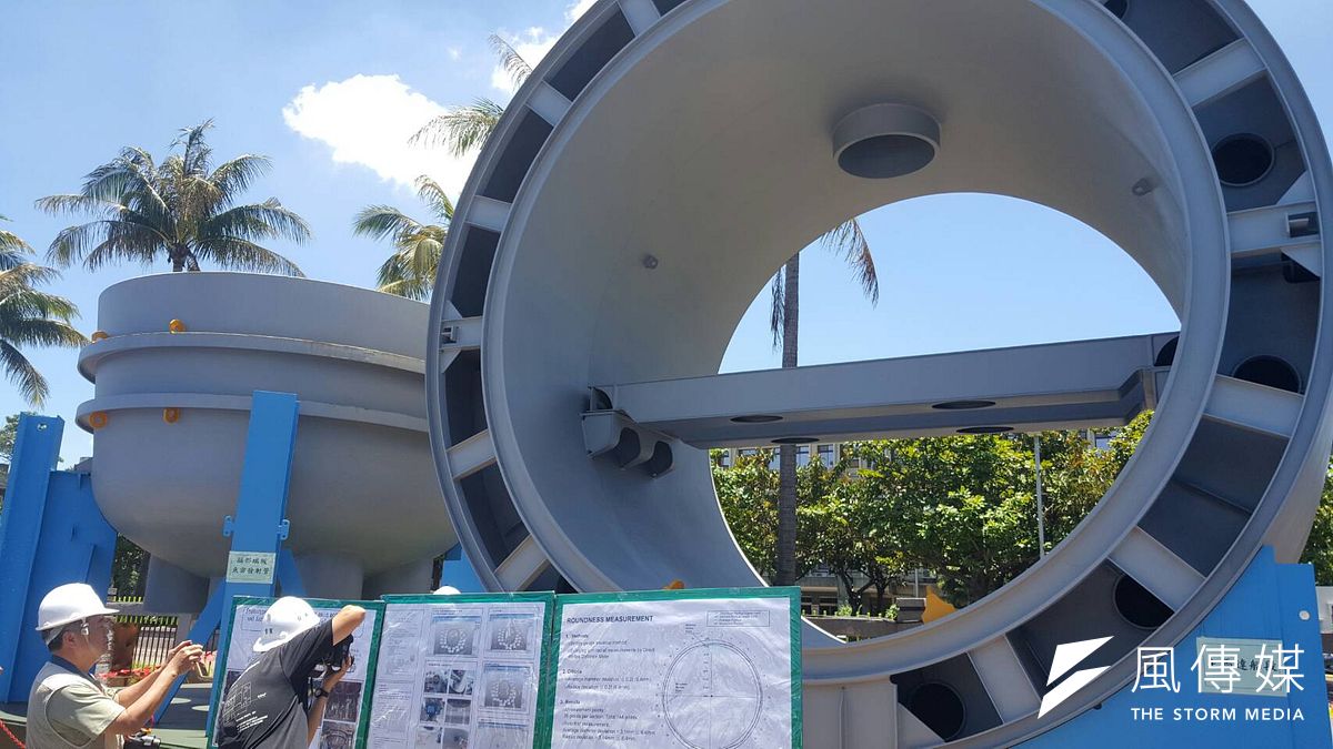 台船公司再次展示將試造的兩段潛艦船身。(資料照,朱明攝) 台船公司再次展示將試造的兩段潛艦船身。(資料照,朱明攝)