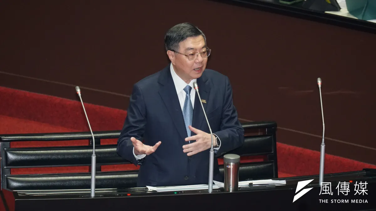 行政院長卓榮泰立法院備詢,對NCC人事被封殺,表示「非常非常遺憾」。(蔡親傑攝)