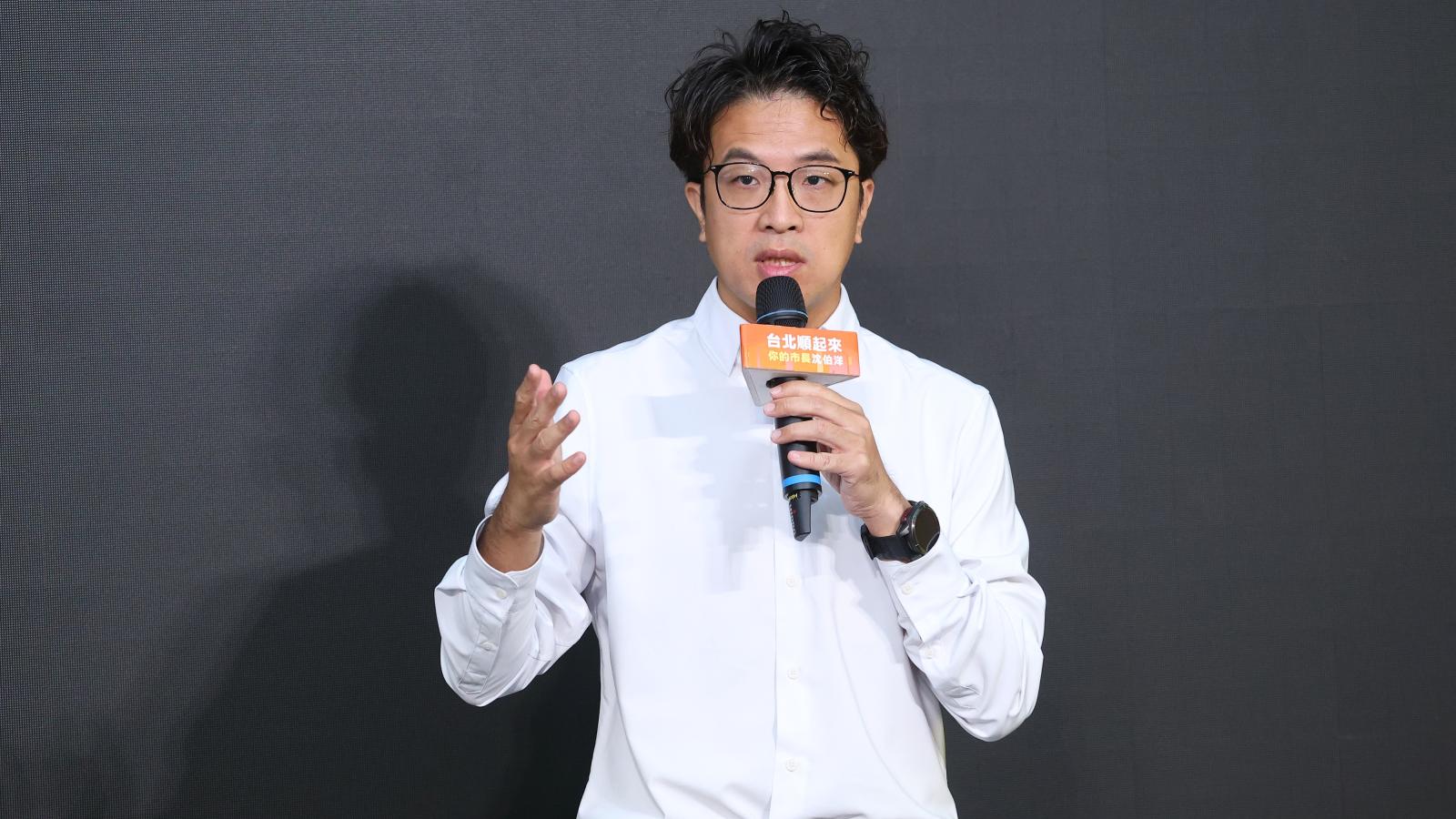 河口湖命案主嫌「竟是臉書好友」!沈伯洋親揭2人關係