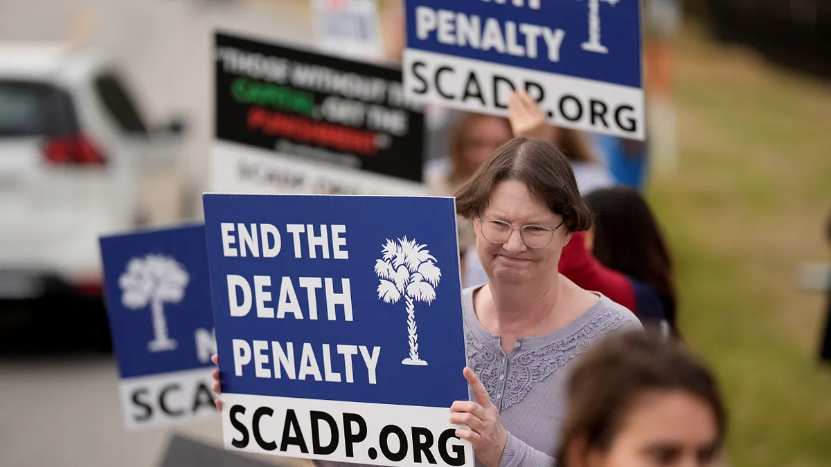 圖為美國支持廢死的團體。(美聯社)