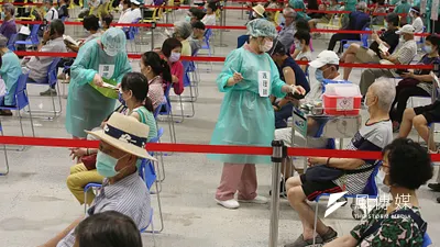 台北市花博園區的大型疫苗接種站,14日首度啟用提供施打新冠肺炎疫苗。(柯承惠攝)