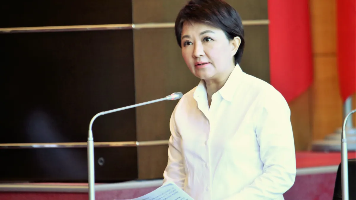 議員關心中火生煤使用超量,盧市長強調依法執法 捍衛市民健康。(圖/台中市政府提供)