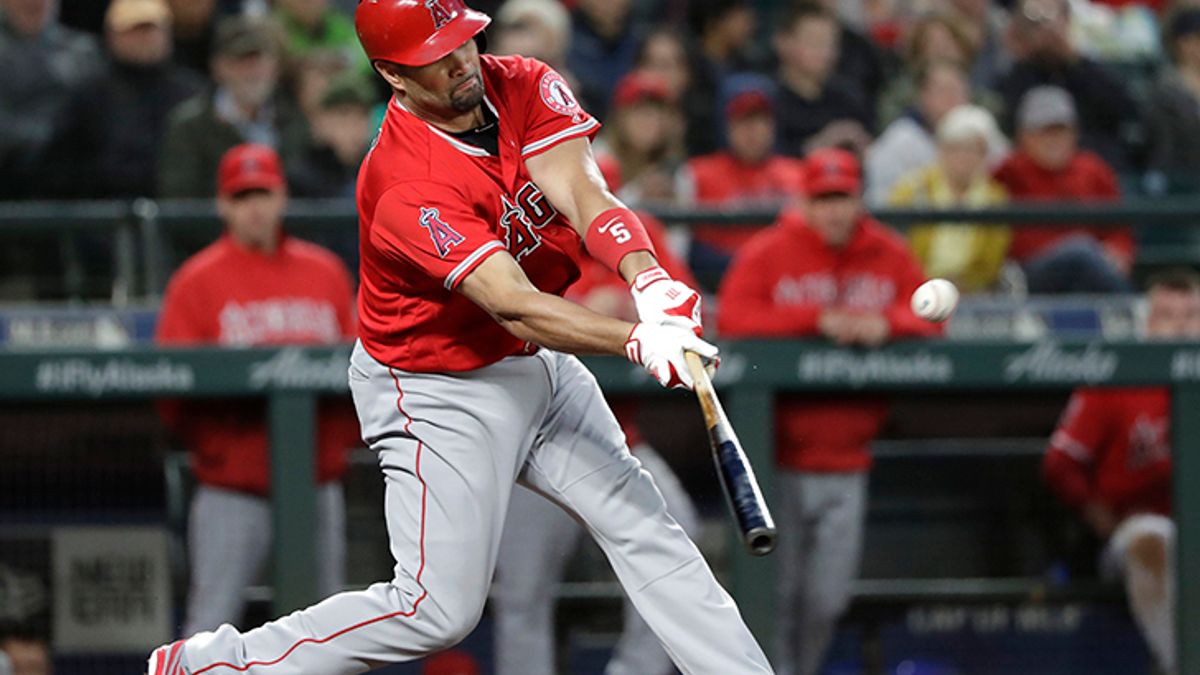 洛杉磯天使巨砲普荷斯今天擊出生涯第3000支安打,成為大聯盟歷史第32人達到這樣成就的球員。(美聯社) 洛杉磯天使巨砲普荷斯今天擊出生涯第3000支安打,成為大聯盟歷史第32人達到這樣成就的球員。(美聯社)