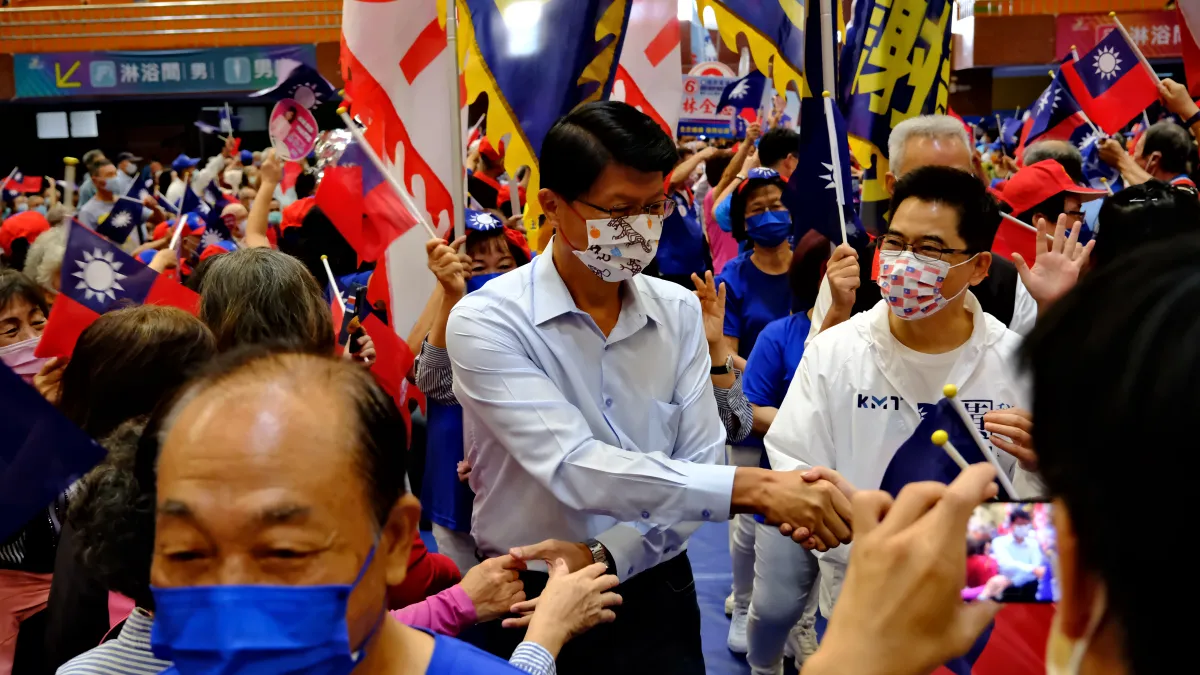 台南市長候選人謝龍介原南縣後援會今(29)日於遠東科技大學舉辦成立大會。(圖/謝龍介競選辦公室提供)
