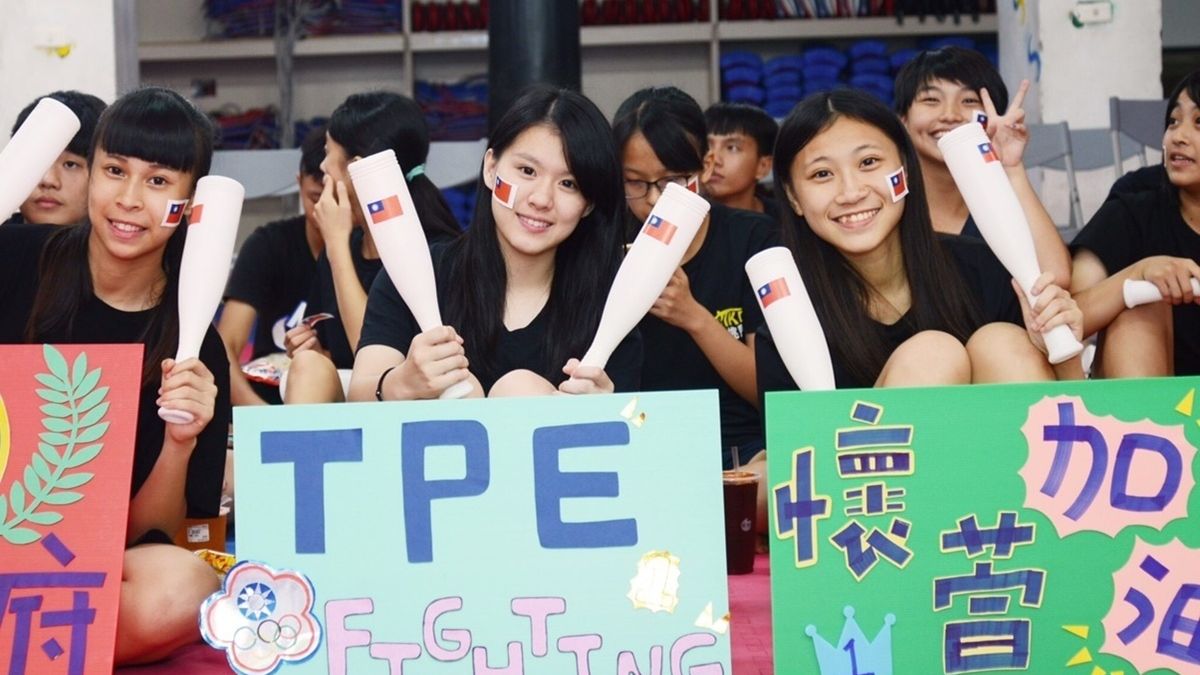 女子跆拳道黃懷萱不敵中國吳靜鈺 鄭文燦勉再接再厲 女子跆拳道黃懷萱不敵中國吳靜鈺 鄭文燦勉再接再厲