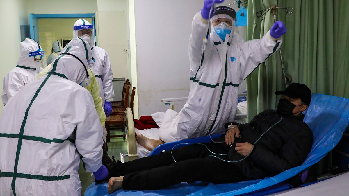 新冠肺炎肆虐,武漢醫院救治病患(AP) 新冠肺炎肆虐,武漢醫院救治病患(AP)