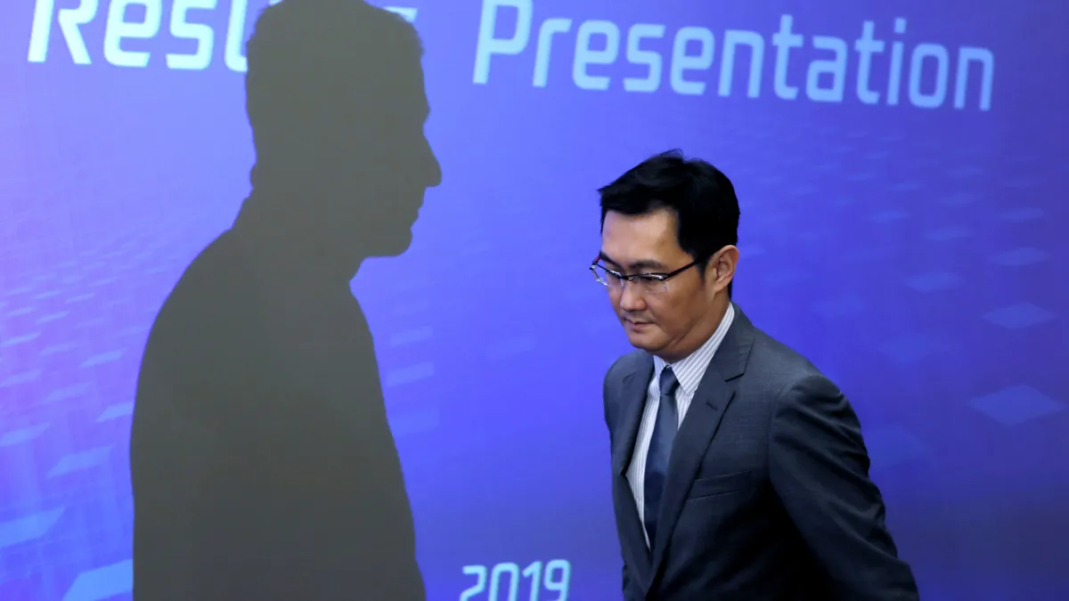 中共「共同富裕」一聲令下,包括騰訊馬化騰在那的中國巨富都「慷慨解囊」捐輸。(資料照,美聯社)