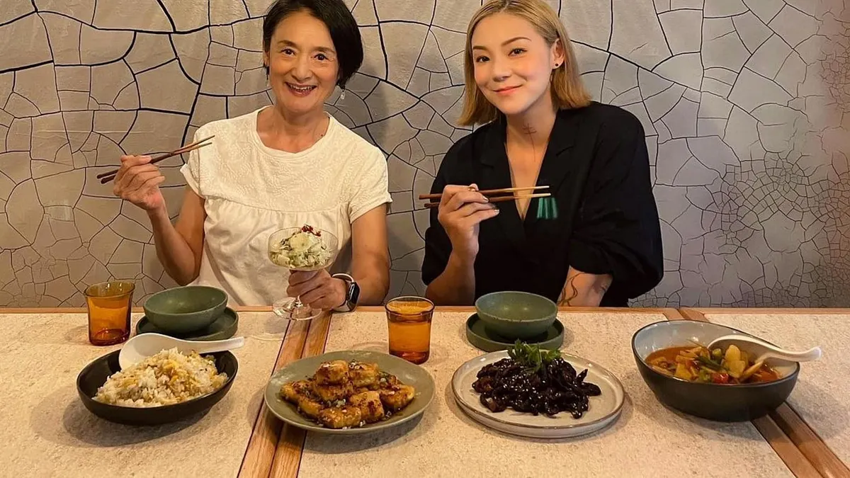 譚艾珍慘遭詐騙!(圖/翻攝自FB/GinOy 歐陽靖) 譚艾珍慘遭詐騙!(圖/翻攝自FB/GinOy 歐陽靖)