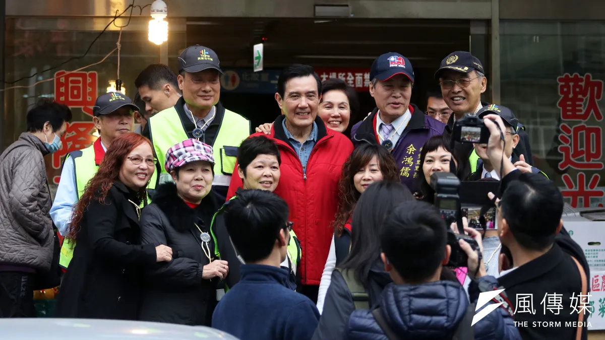 馬英九到關渡宮參拜,不談國民黨主席選舉。(資料照片,蘇仲泓攝)