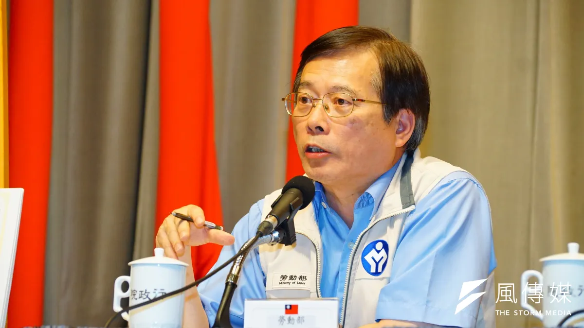 勞動部今日正式公告,廢止「7天例假可挪移」相關函釋,8月起正式生效。勞動部長郭芳煜。(盧逸峰攝)
